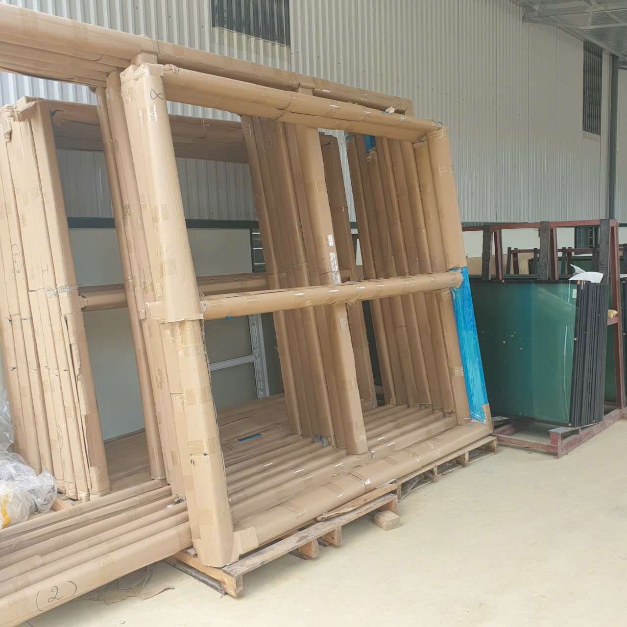 Khung vách kính chống cháy